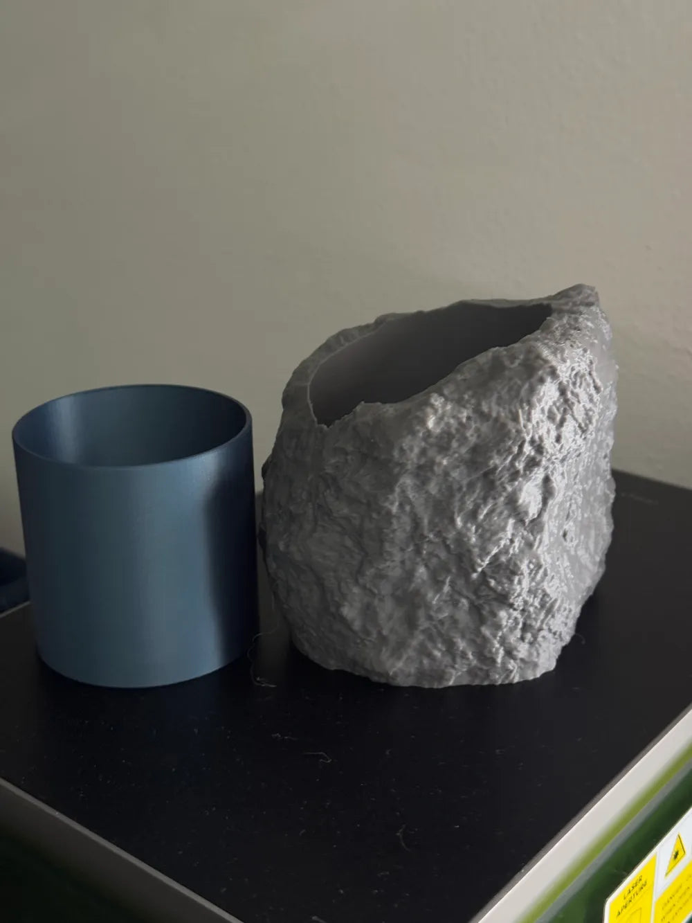 Plant Pot Stratum – Nature Meets Modern Design