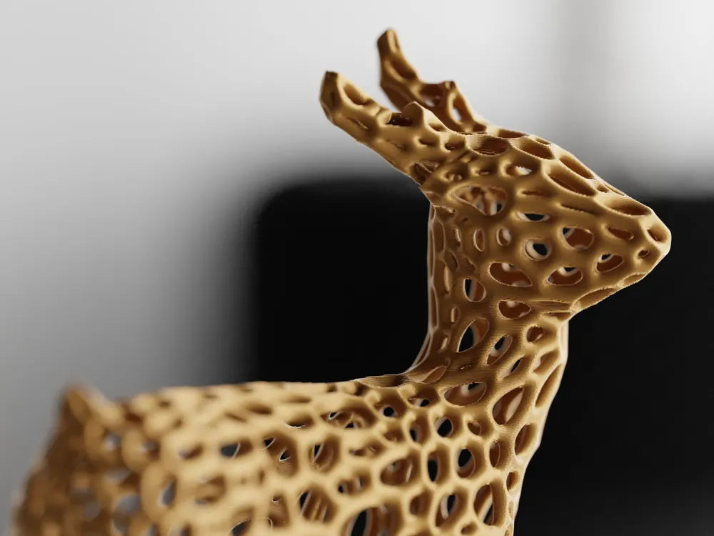 Christmas Deer / Voronoi and Low Poly Style