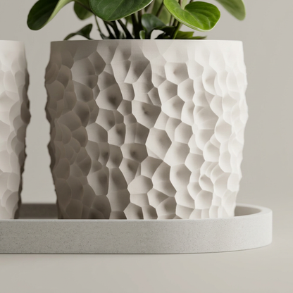 Piccola – Small in size. Bold in texture. alternate angle